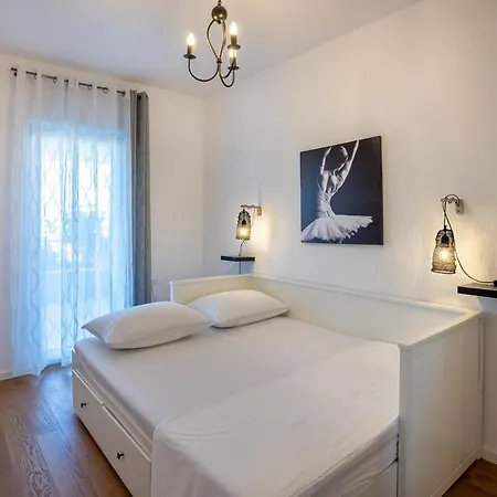 아파트 Morska 6 Luxury Znjan